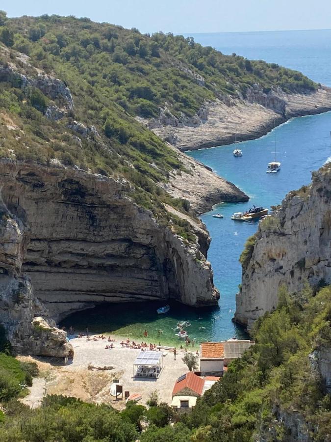Holiday Home Stiniva فيس المظهر الخارجي الصورة
